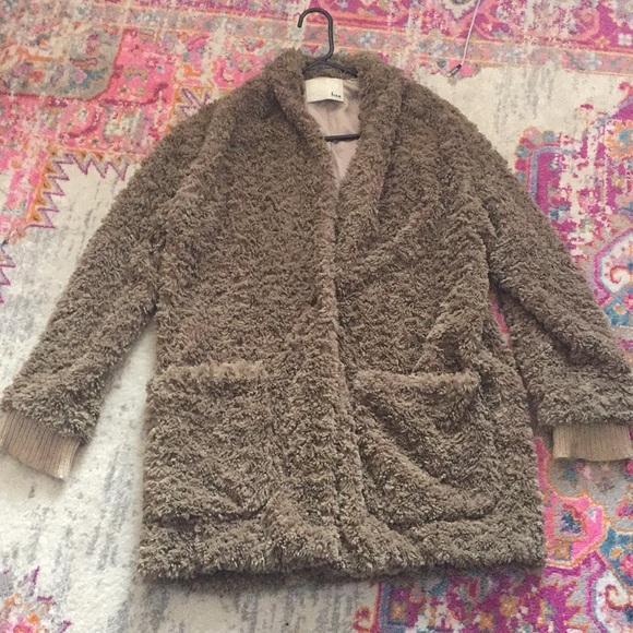 Aritzia wilfred free plush jacket - Picture 1 of 8